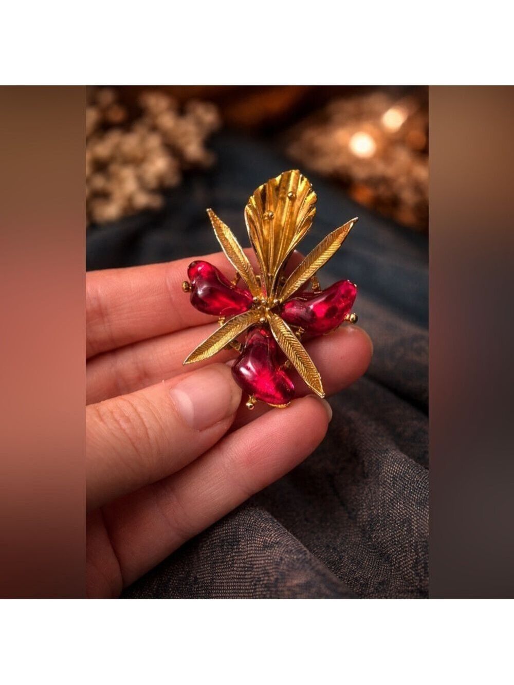 Signed Aurora Vintage Lucite Floral Brooch • Design No. 738 • Mid-Century 🌺